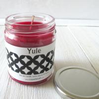 Yule Jar Candle, 9oz, classic Christmas fragrance, berries & greens
