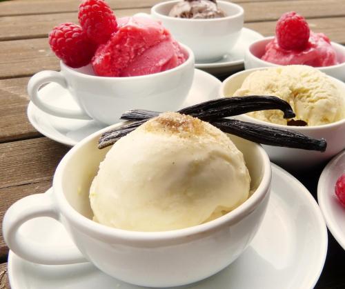 Body Butter, Raspberry Vanilla