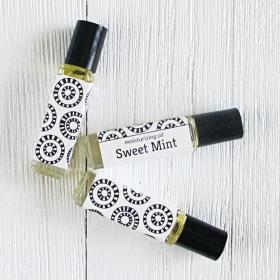Sweet Mint Moisturizing Oil
